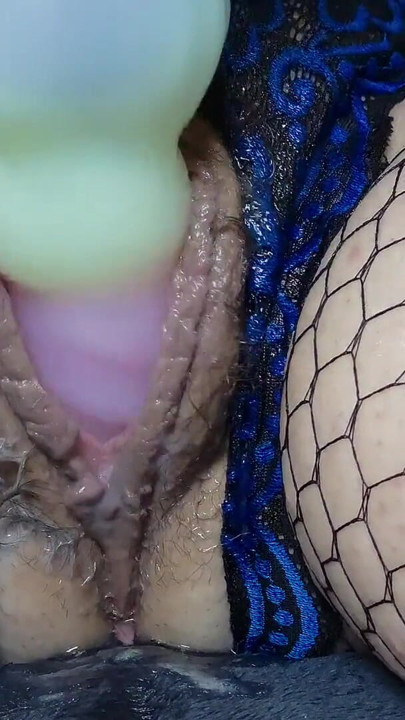 MILF Closeup Big labia Hairy Pussy - Buttplug & Dildo Solo | Clip 1