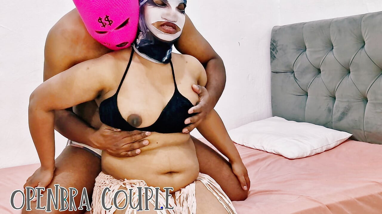 Gordita hermanastra y hermanastro juegos previos antes de la follada