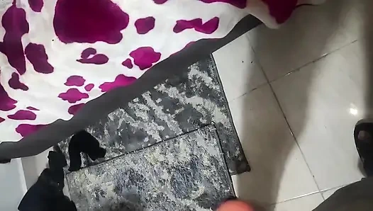 Куколд Из Персидского Залива Снимает На Видео Свою Жену С Водителем, Трахая Ее В Задницу Большим Членом