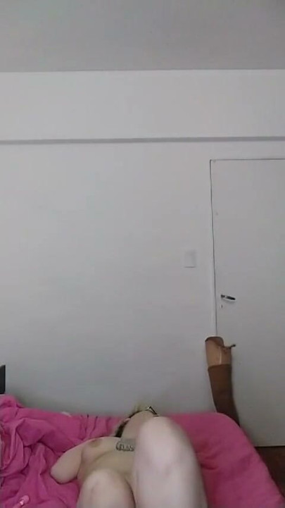 Double amputee masturbates screaming for cock! | Clip 2