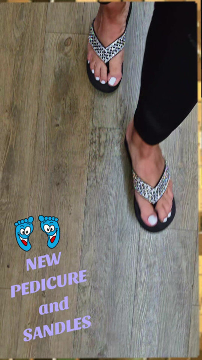 MIJN NIEUWSTE SANDLES EN KLEUR MAKEN MEVROUW TYGER BLIJ.