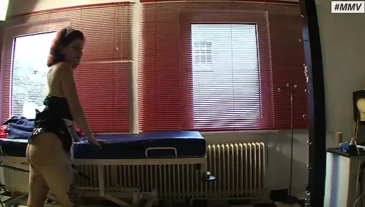 Alman bdsm - kızıl saçlı seks makinesi