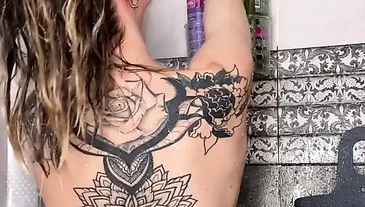 Video di kamar mandi untukmu sayangku