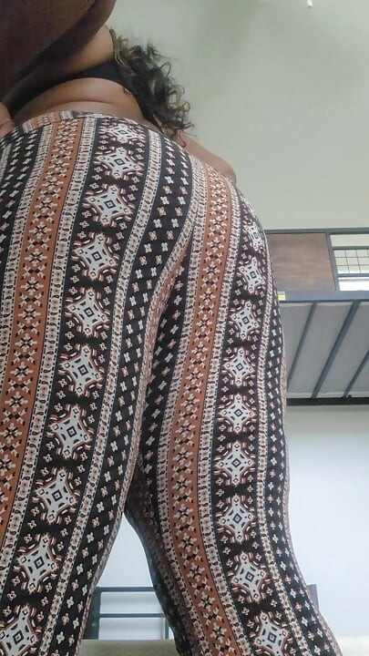 HotChocolate reaches her peak so hard from a back massager