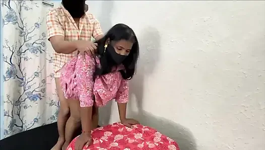 Ich ladke ne ek ladki ko bahla kar choda