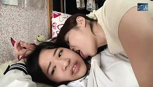 Thirty-year Gap - Passion Between a Mature Woman and a Young Beauty -2