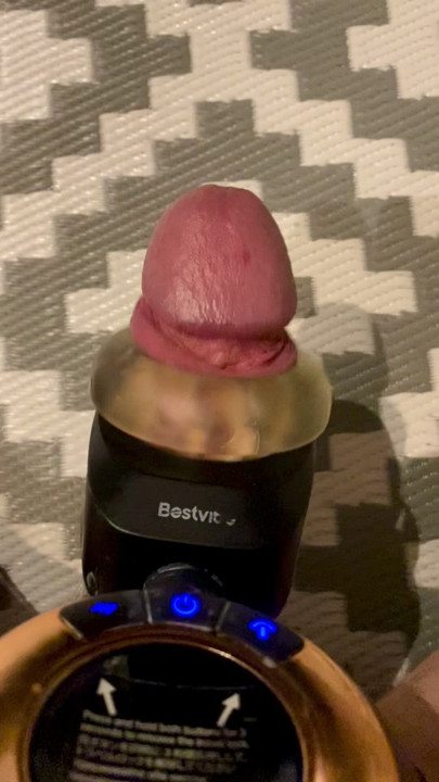 More wanking with my toy