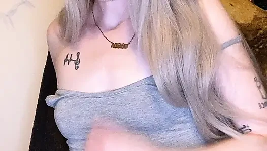 SPOOKYBARBIEGRL ГОТЕСА НА ДОМУ, ИНСТРУКЦИЯ ПО ДРОЧКЕ - МАЛЕНЬКИЕ СИСЬКИ ЛУЧШЕ