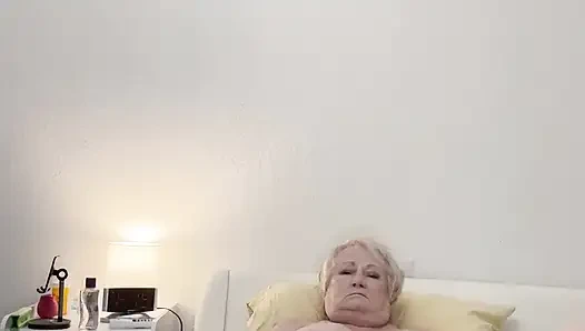 Oma Mit Dildo Gefickt
