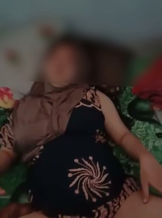 Suckandet från en byflicka i hijab är verkligen jättegott del 2
