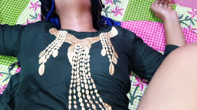 Indian desi fucking pussy with boyfriend – hot and sexy
