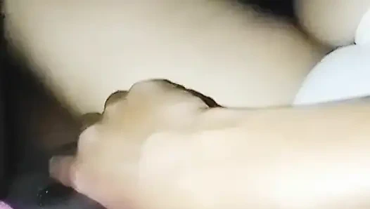 Mutlu aile ve ben ailenin pembe külotunu giyiyoruz, Lankalı çift videosu