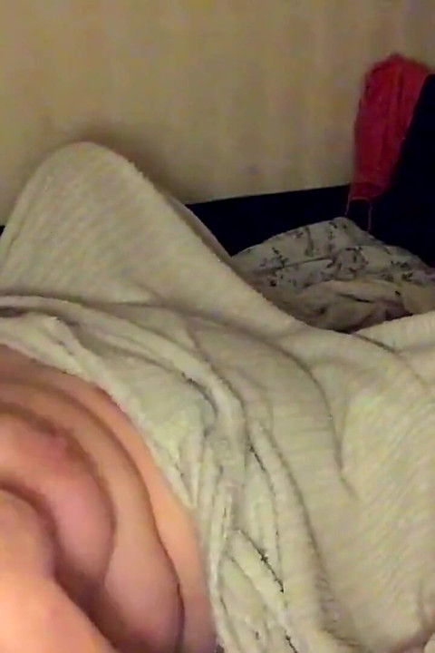Bbwbootyful rubbing squeezing my huge boobs
