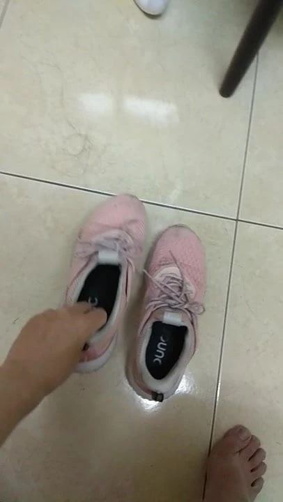Fuck sister's pink adidas