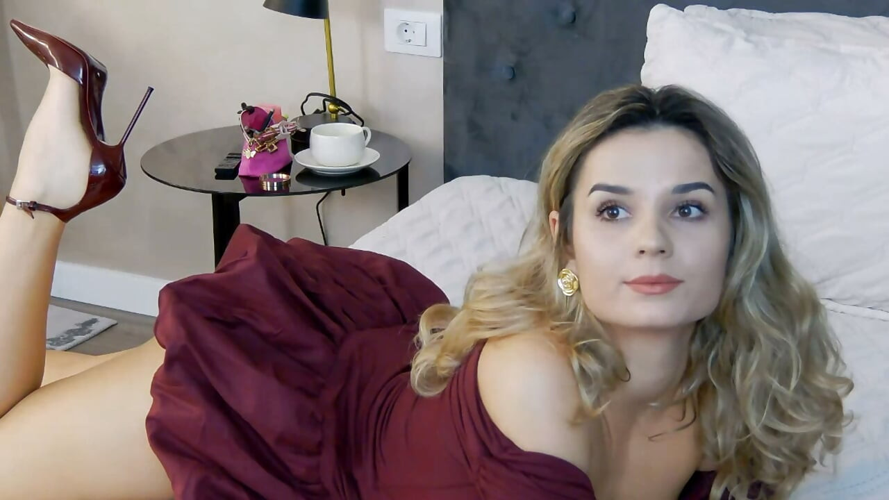 Sexy Chat No Fake Vibes. sexy girl plays with pussy, Cuckold, sculpted legs!