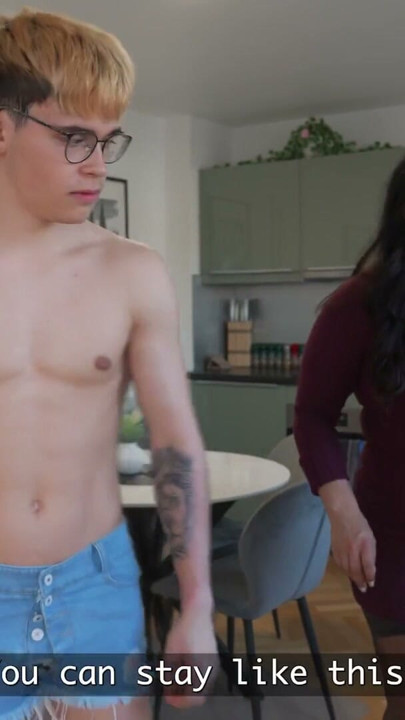 MATURE4K. A Mature woman called a young Handyman over and Fucked him | Clip 1