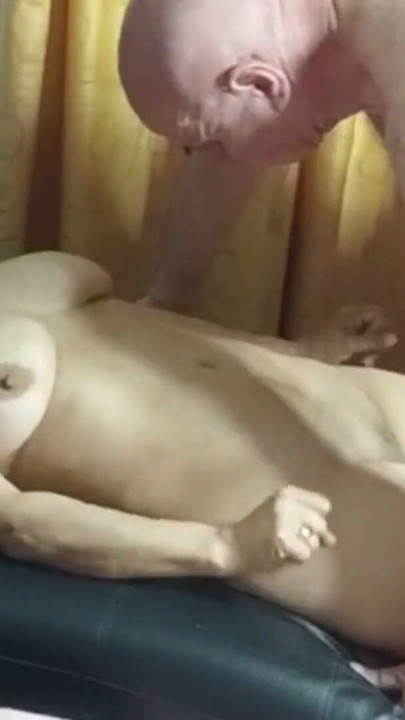 PIZDĂ SEXY CU SCUFUNDARE CU ADAMANDEVE ȘI LUPO | Clip 2