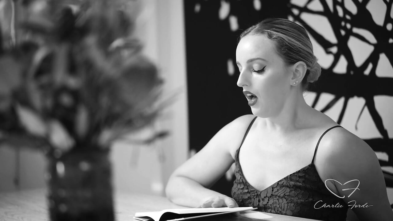 Ode to Hysterical Literature Featuring Charlie Forde, Amber Moore