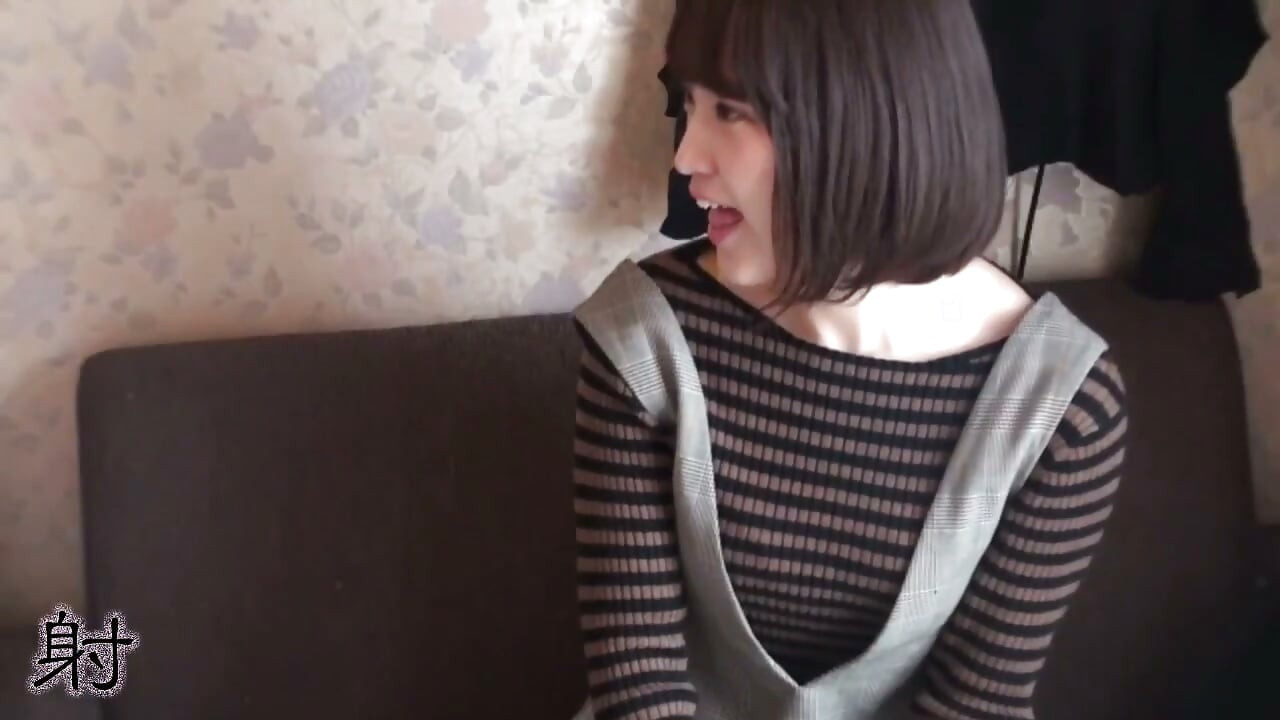 Asiatice curvă. Fetei dulci îi place sexul incitant