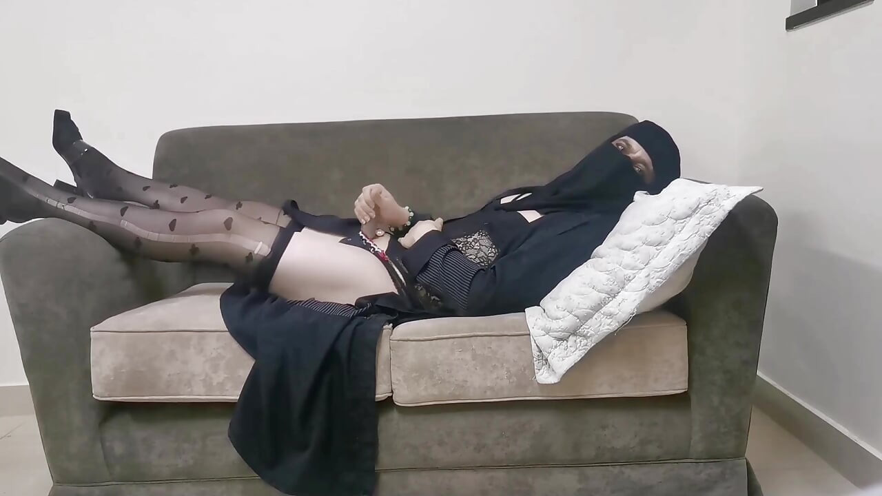 Arab Shemale Cum