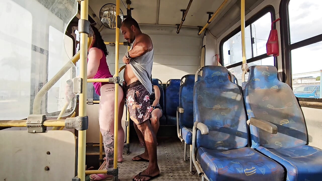 DUDE GETS ON PUBLIC TRANSPORT I SCREWED UP FOR EVERYONE TO SEE AND LEFT