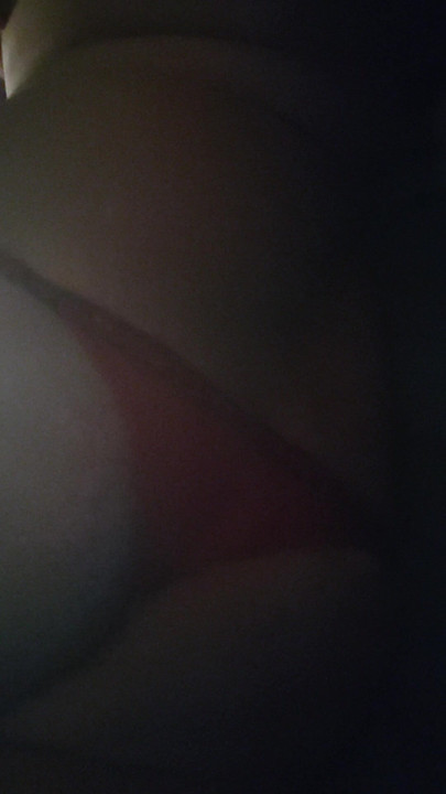 just moving my booty around enjoy