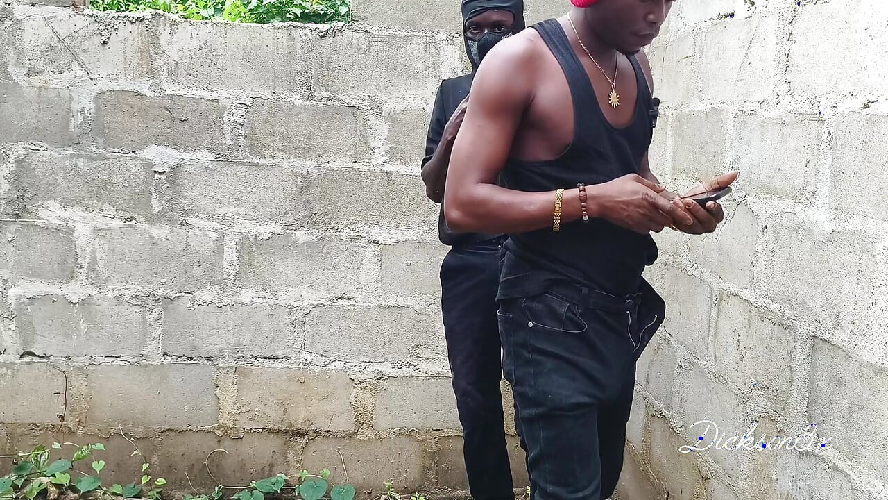 Ebony slime waist bang hard on the wall in an uncompleted building