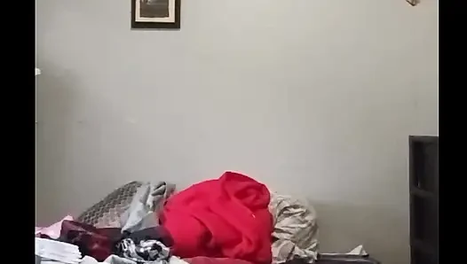 Pembersihan di celana dalam hits yang berbeda.
