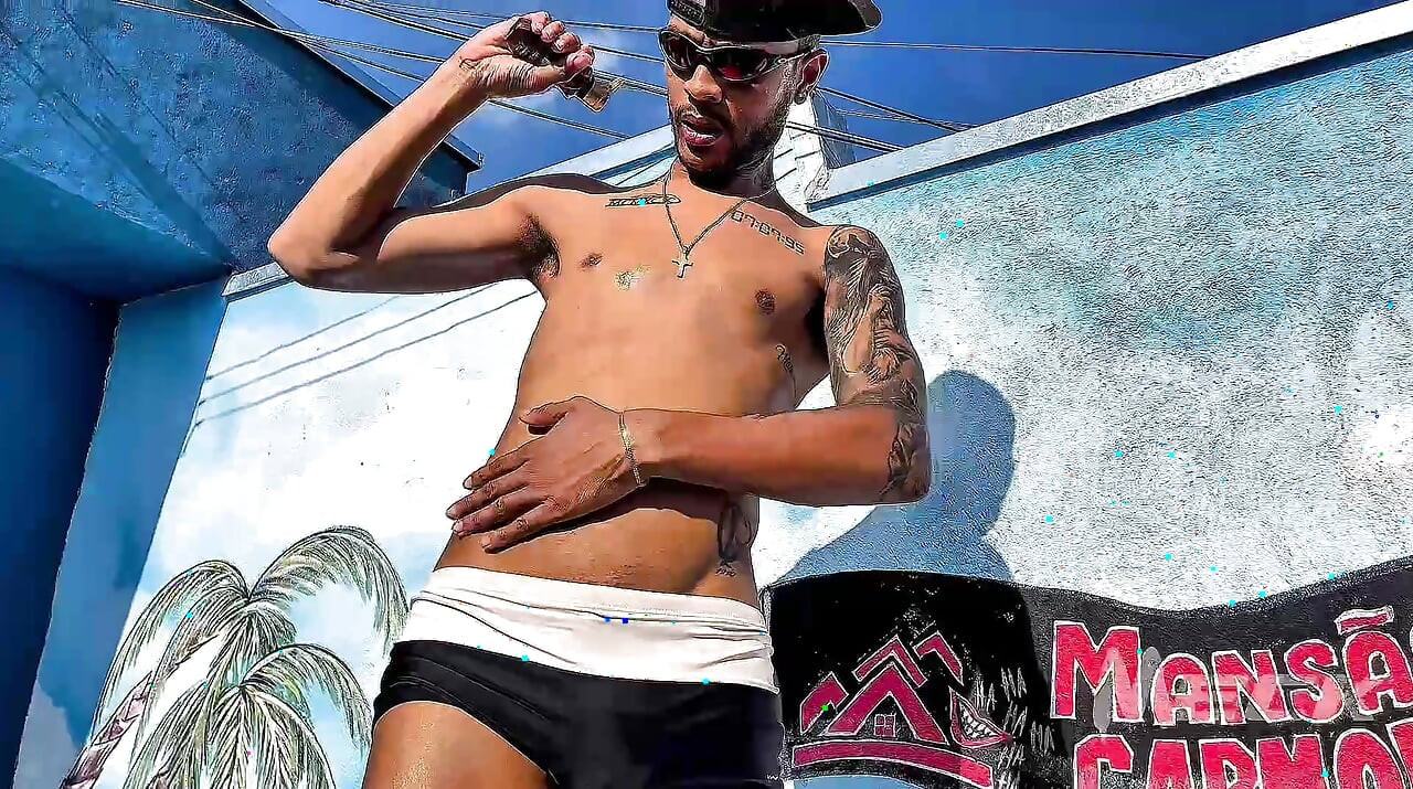 Tuxedo by the pool with oil bath moisturizing the pika
