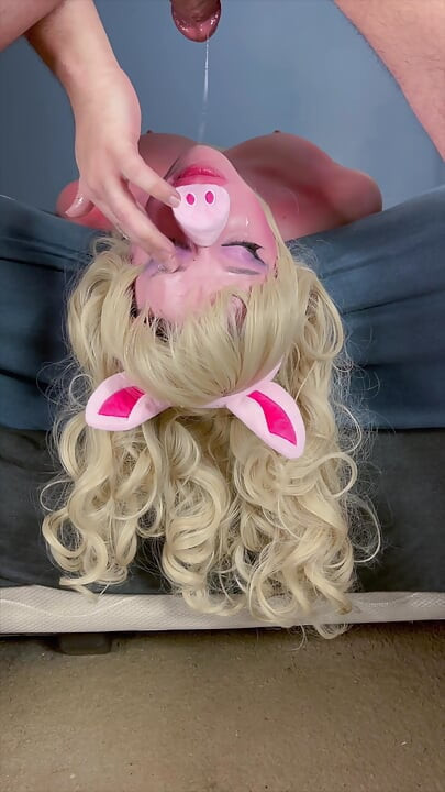 Pierwsza przygoda niechlujnego facefuck Miss Piggy! Kulki Głębokie niechlujne gardło!