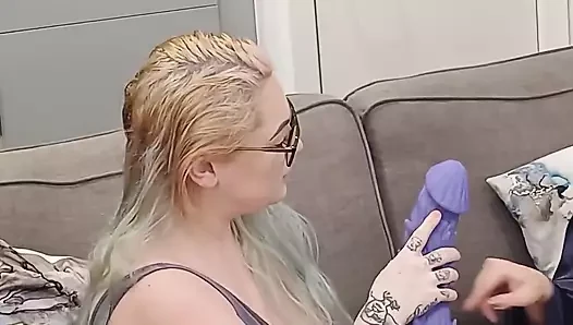 Lorelei Cums for Coffee and Tries a Sex Chair & Threesome
