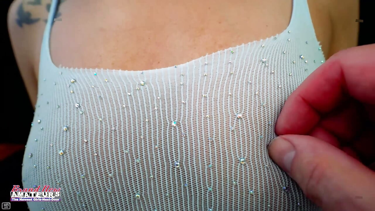 مرسيديز سمراء مفلس جبهة مورو حريصة لحس طيز فوضوي BJ عاطفي السنون!