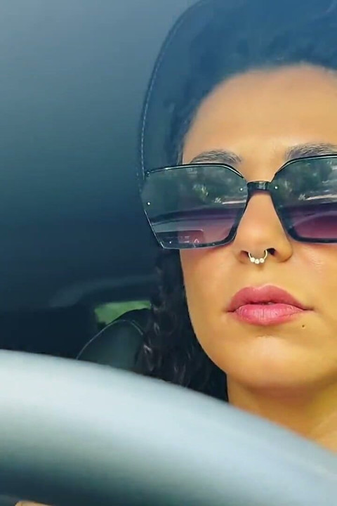 Italiensk jente blir analpult, klasket og spyttet på i bagasjerommet på bilen!