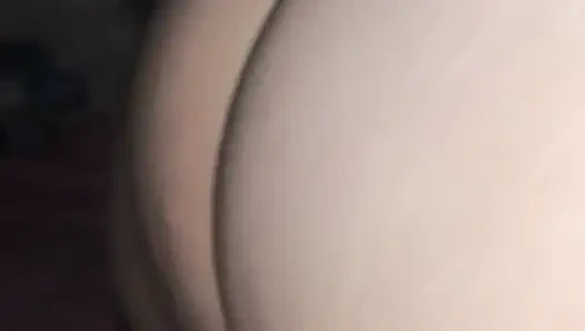 Фигуристую Египетского Мусульманского Агента По Недвижимости В Хиджабе Трахает Ее Клиент