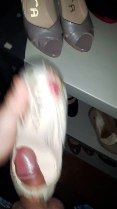 Fucking her Peeptoes