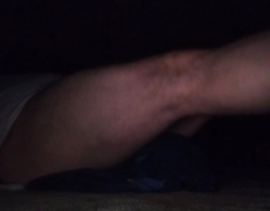 doing my night time hot leglifts