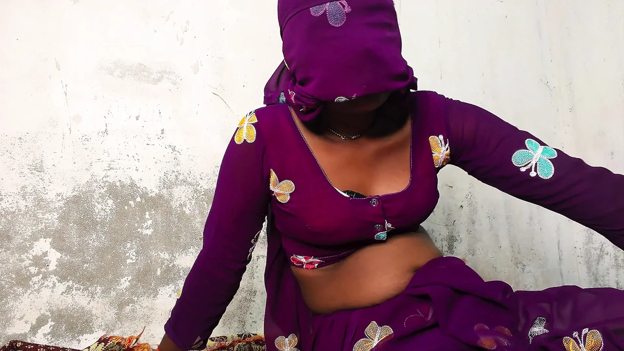 A lonely Desi lonely woman in the village is yearning to get