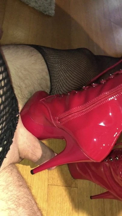 Omg red boots