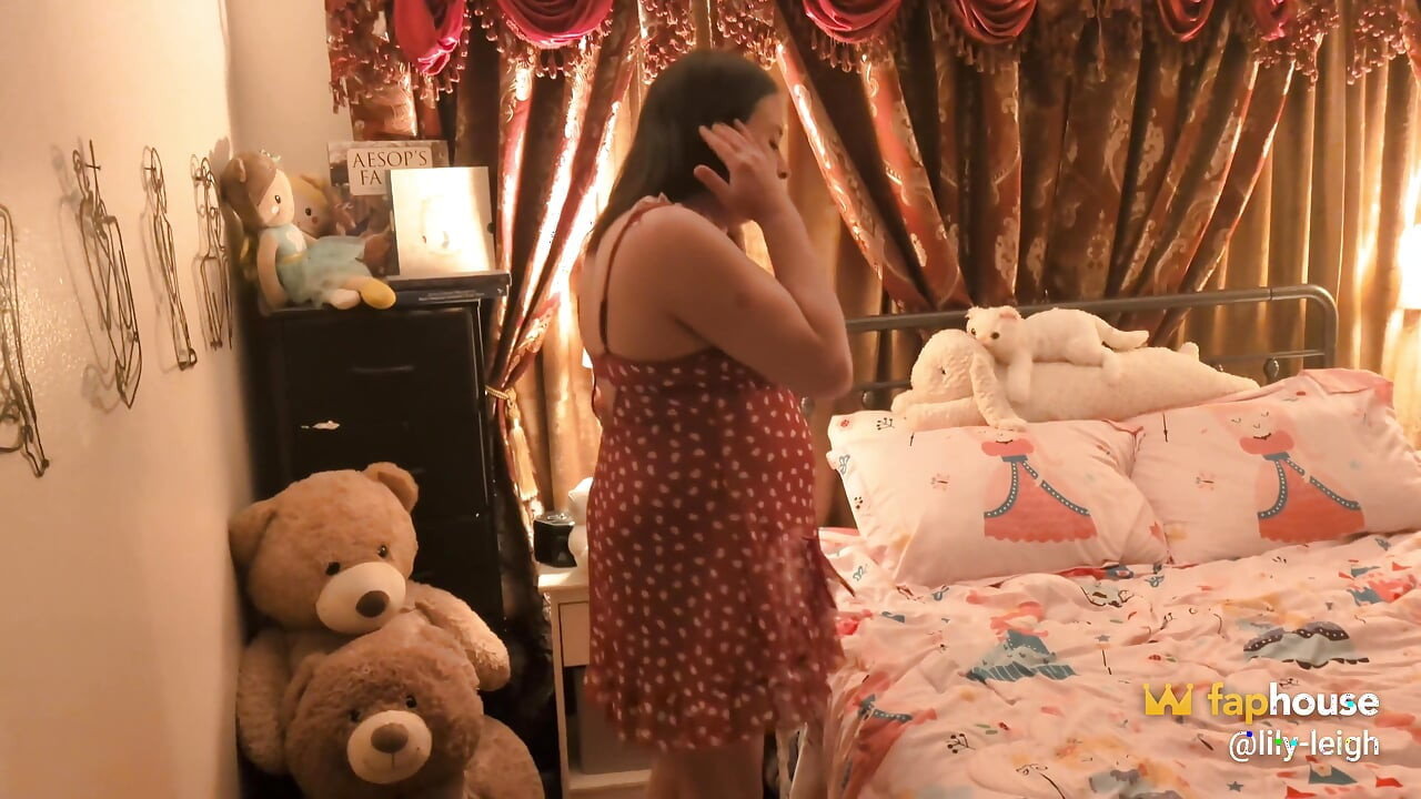 Lily Leigh's Intimate Playtime Part 13