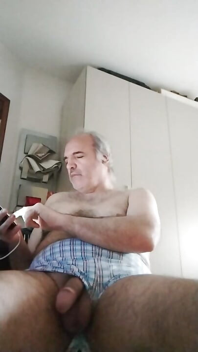Drkaj svoj kurac da istinski uživaš u svom kratkom životu