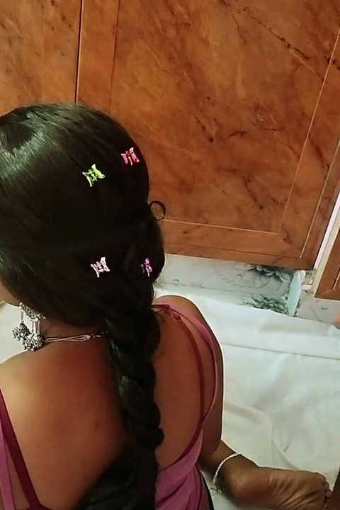 Tamil Juega a Chupar Y Correrse En El Cabello