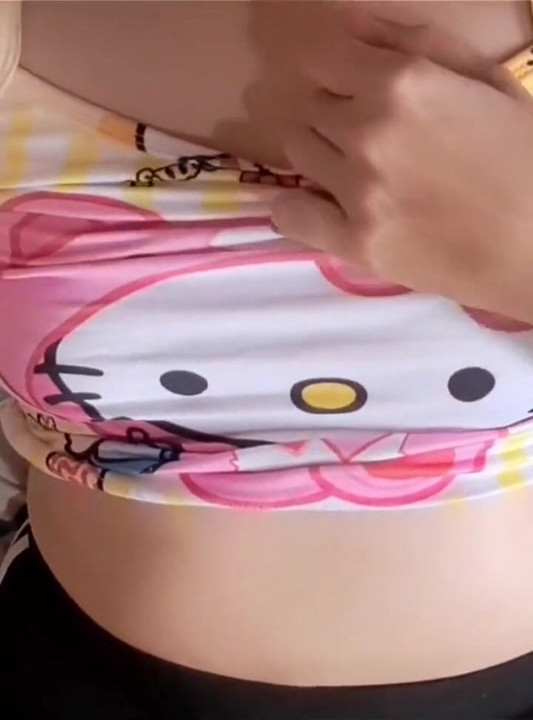 Influencer Masturbates and Touches Her Rich Pussy and Shows Her Big Tits