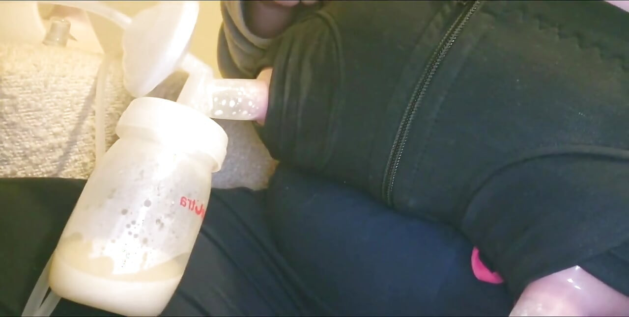 Накачування грудей моїми молочними грудьми