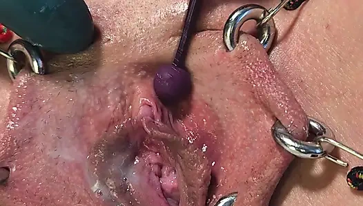 Tropfende creampie-orgasmus meiner gepiercten muschi
