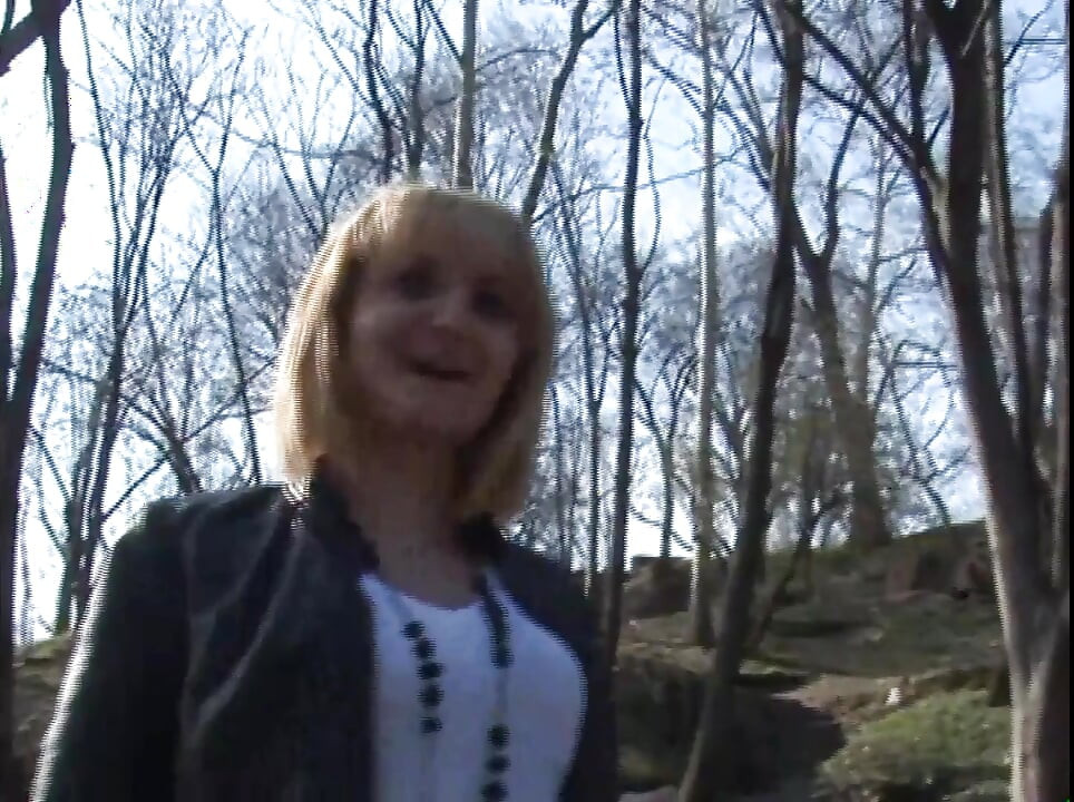Big cock sucking in the park