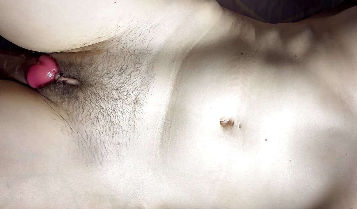 Close-up Fucking of a Stepmom-milf with a Hairy Pussy and a Cumshot