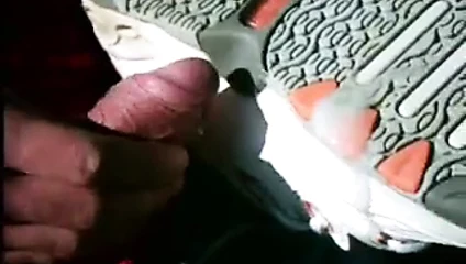 Mein Geiler Sneakers wix 3 Wank Yerk my cock