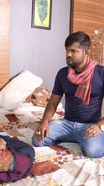 "Hintli hizmetçi patronunun karısını sütlü memeli bakire kızı sikiyor, hushband eşcinsel brautally seks videosu"
