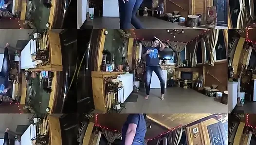 Tight Jeans Dance Slut Gagging Facefuck & Cum on My Tangas