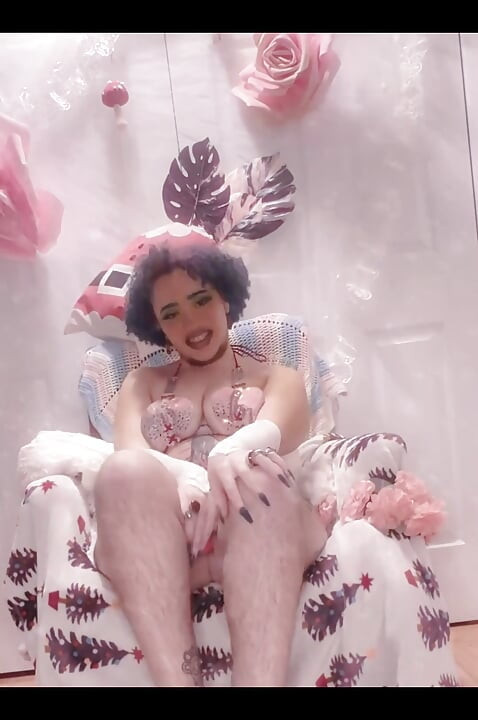 Santa Is a Hairy Sexy Dyke